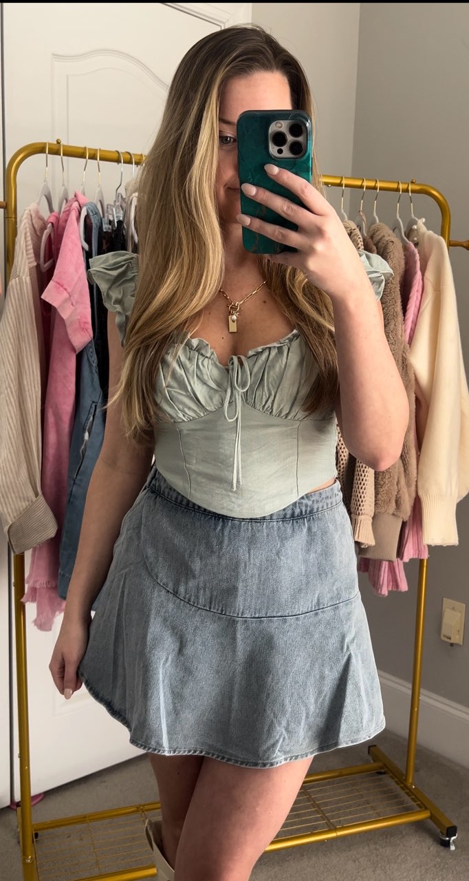 Sarah Skort